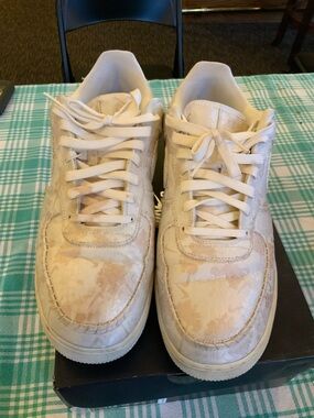 Men's Neutral Cream Low-Top Sneakers